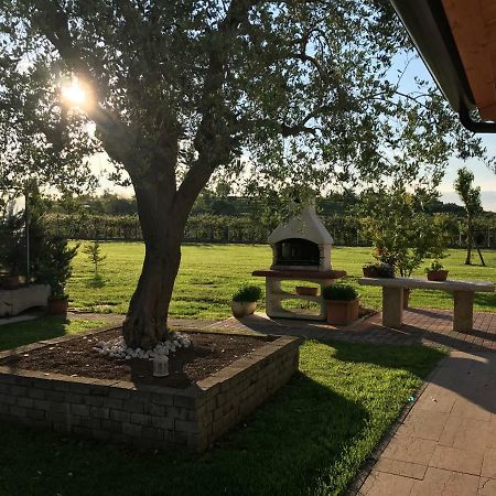 Appartamento "Casa Vacanze Corte Ara Decima" โซนา ภายนอก รูปภาพ