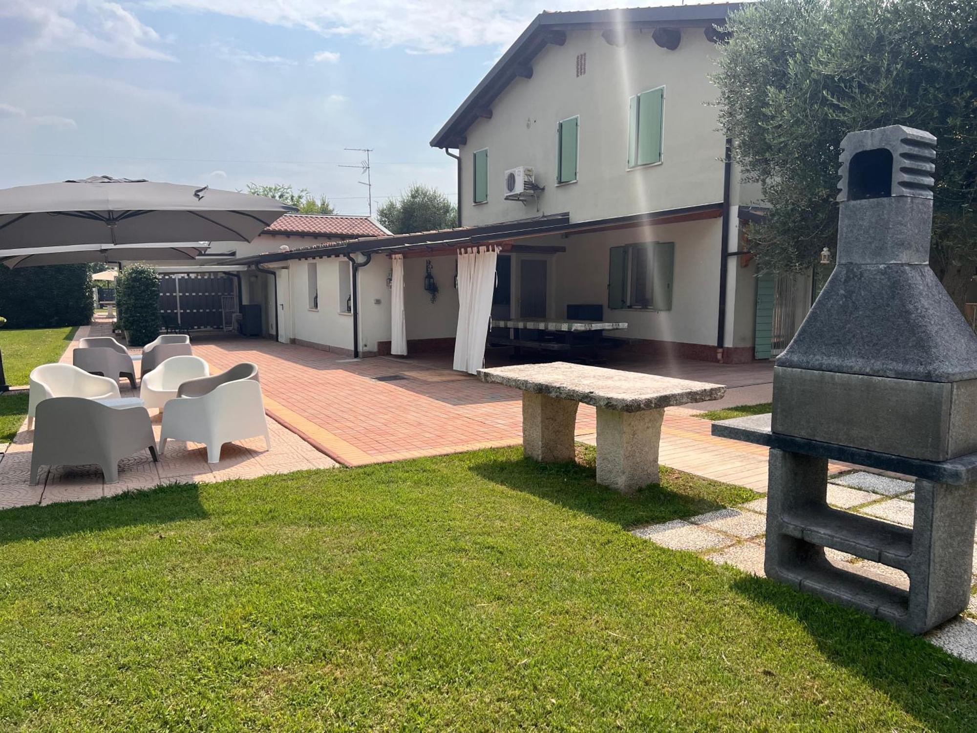 Appartamento "Casa Vacanze Corte Ara Decima" โซนา ภายนอก รูปภาพ